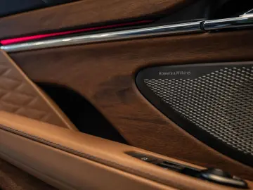 ASTON MARTIN DB12 VOLANTE 4.0 V8