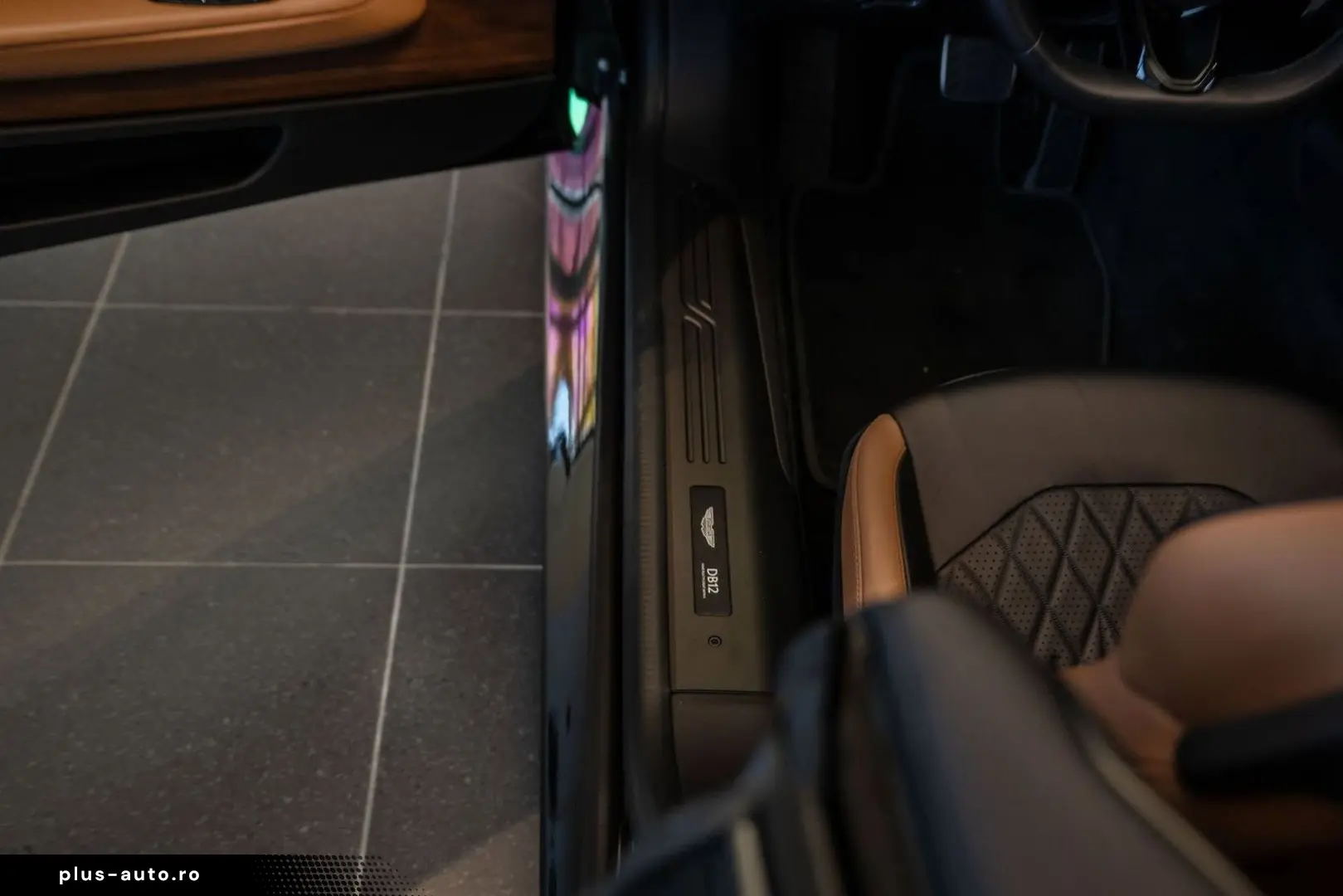 ASTON MARTIN DB12 VOLANTE 4.0 V8