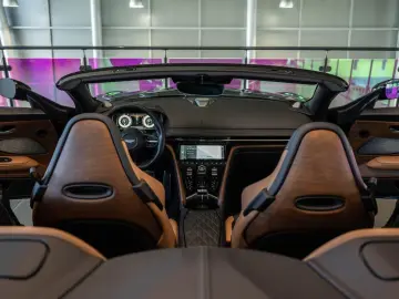 ASTON MARTIN DB12 VOLANTE 4.0 V8