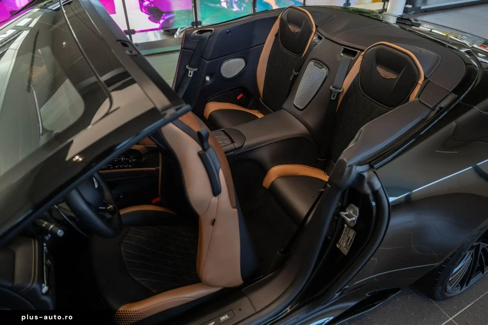 ASTON MARTIN DB12 VOLANTE 4.0 V8