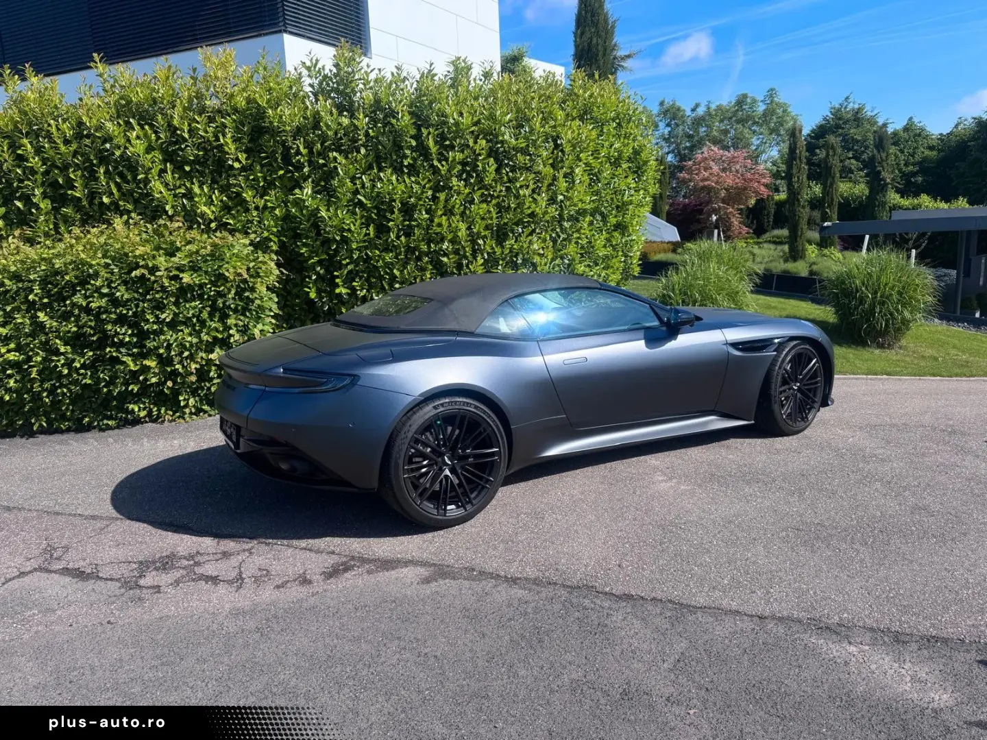 ASTON MARTIN DB12 4.0 V8 Volante