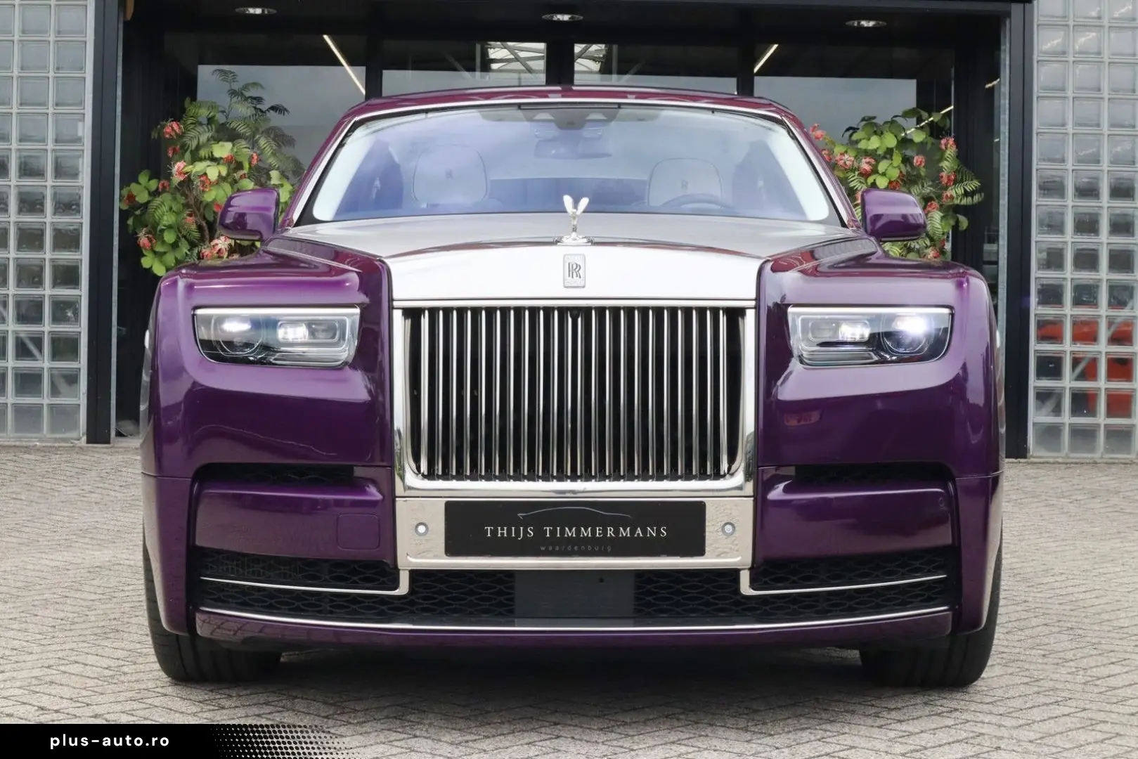 ROLLS ROYCE Phantom Series II  The Extrovert    Starlight