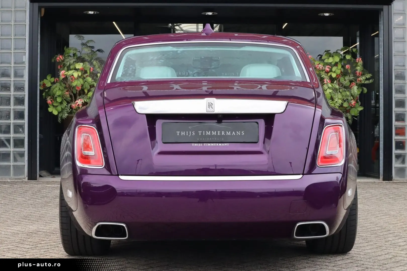 ROLLS ROYCE Phantom Series II  The Extrovert    Starlight