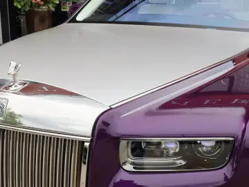 ROLLS ROYCE Phantom Series II  The Extrovert    Starlight