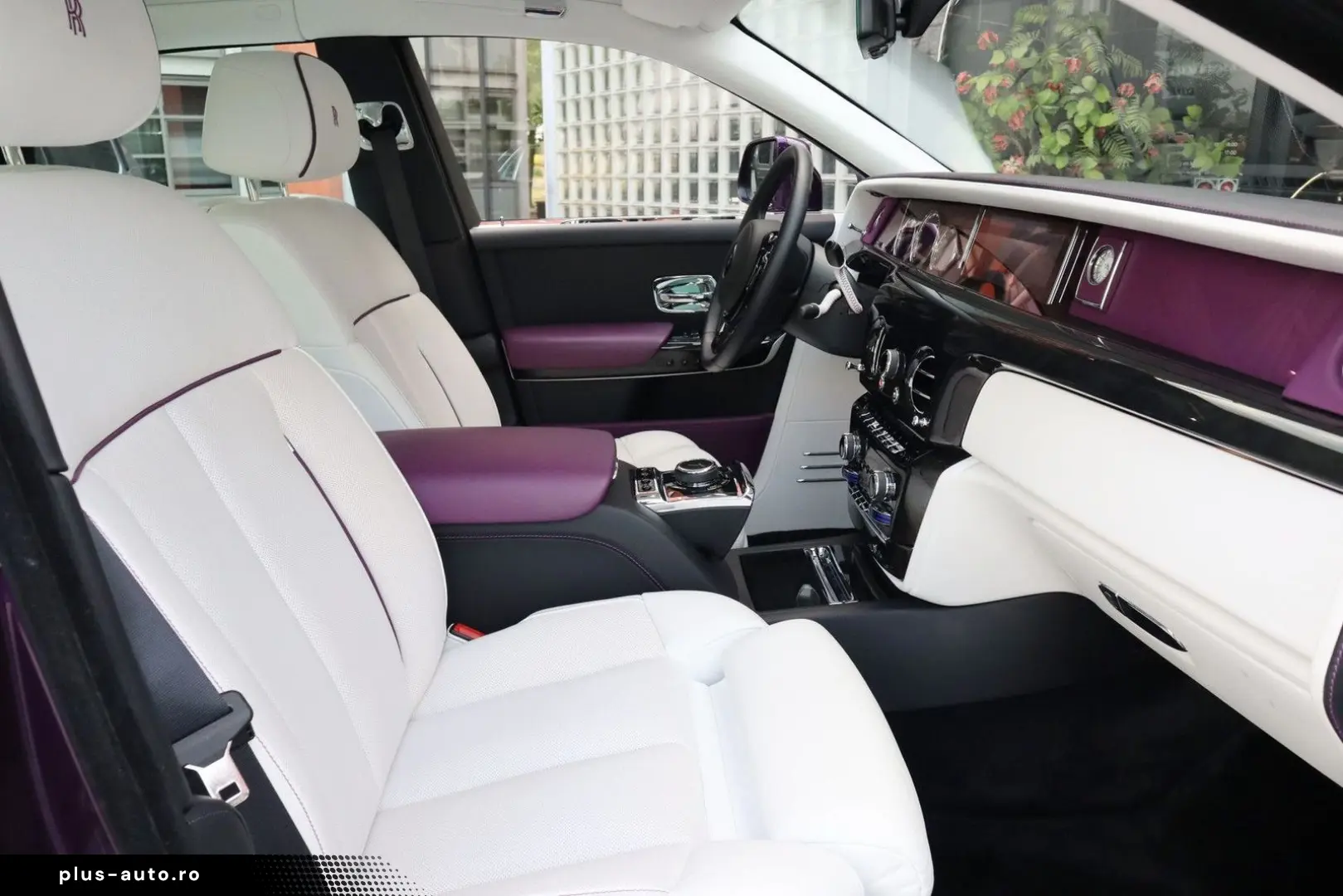 ROLLS ROYCE Phantom Series II  The Extrovert    Starlight
