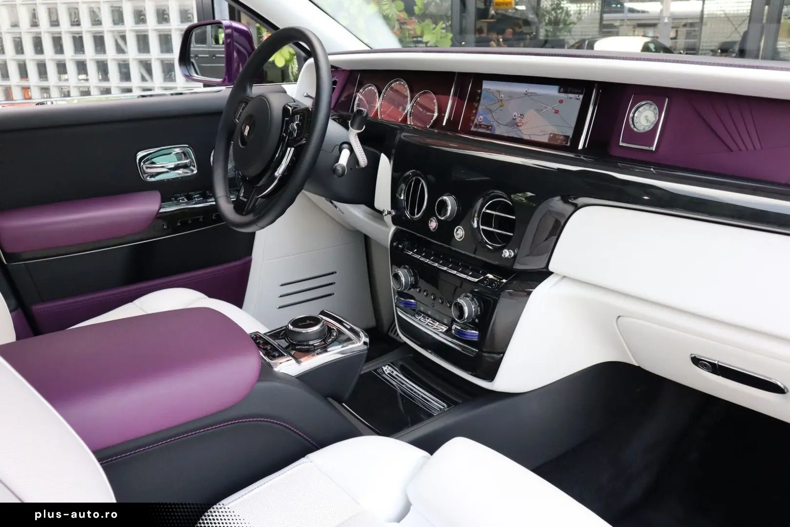 ROLLS ROYCE Phantom Series II  The Extrovert    Starlight