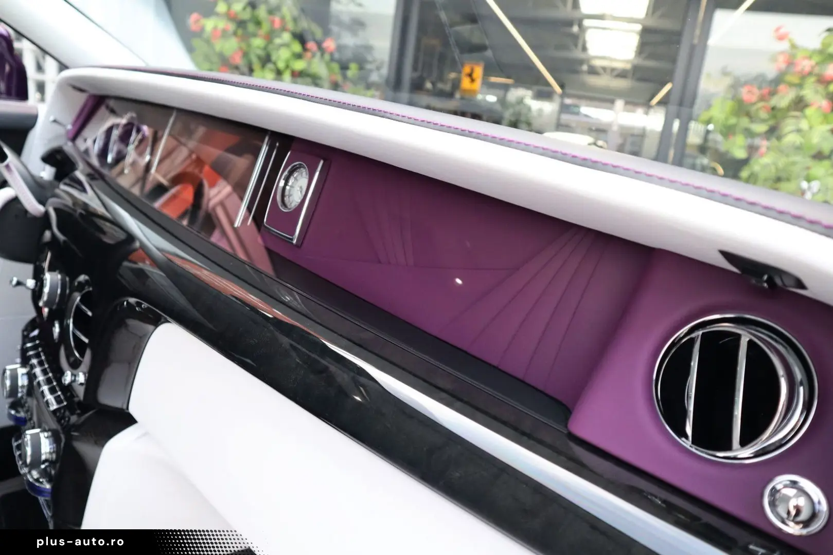 ROLLS ROYCE Phantom Series II  The Extrovert    Starlight