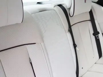 ROLLS ROYCE Phantom Series II  The Extrovert    Starlight