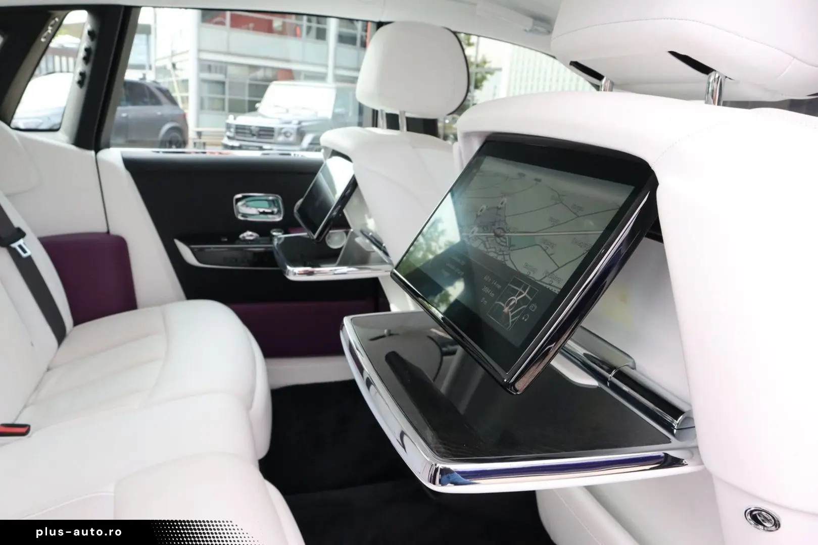 ROLLS ROYCE Phantom Series II  The Extrovert    Starlight