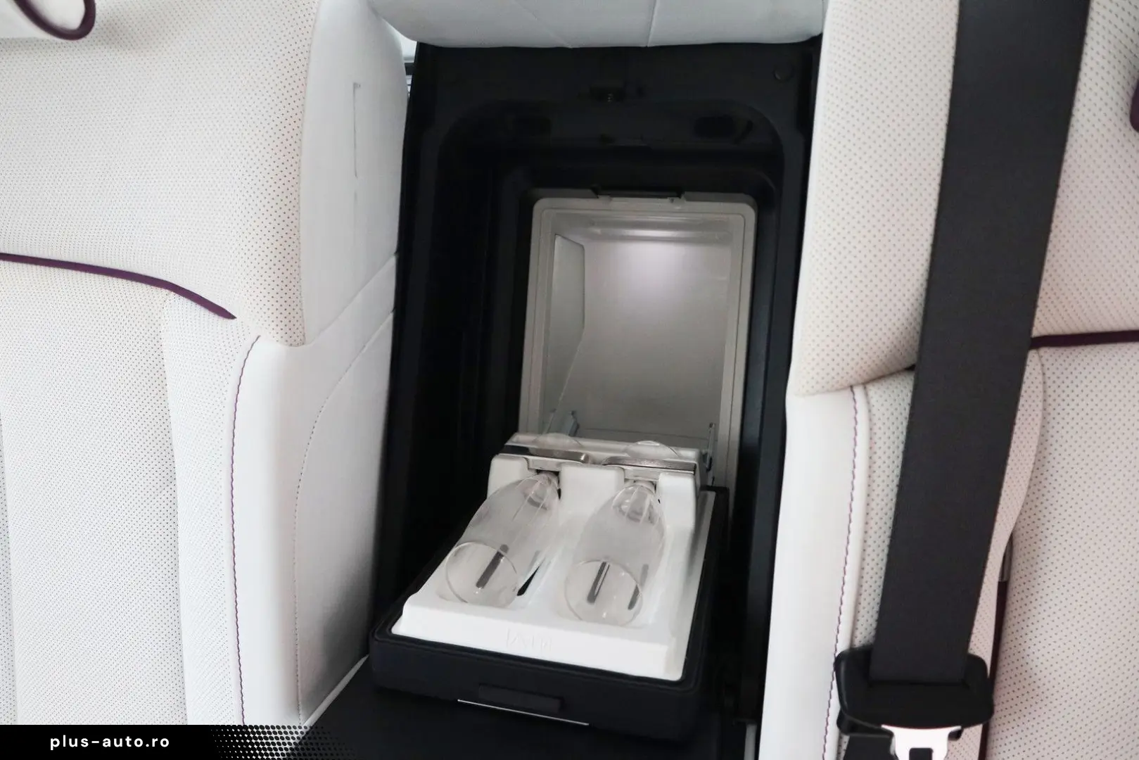 ROLLS ROYCE Phantom Series II  The Extrovert    Starlight
