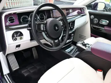 ROLLS ROYCE Phantom Series II  The Extrovert    Starlight