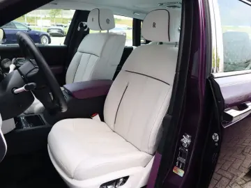ROLLS ROYCE Phantom Series II  The Extrovert    Starlight