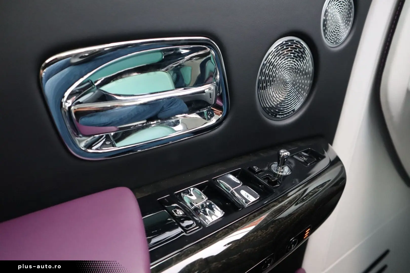 ROLLS ROYCE Phantom Series II  The Extrovert    Starlight
