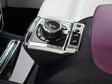 ROLLS ROYCE Phantom Series II  The Extrovert    Starlight