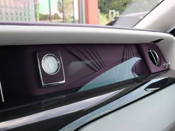 ROLLS ROYCE Phantom Series II  The Extrovert    Starlight