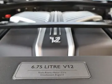 ROLLS ROYCE Phantom Series II  The Extrovert    Starlight
