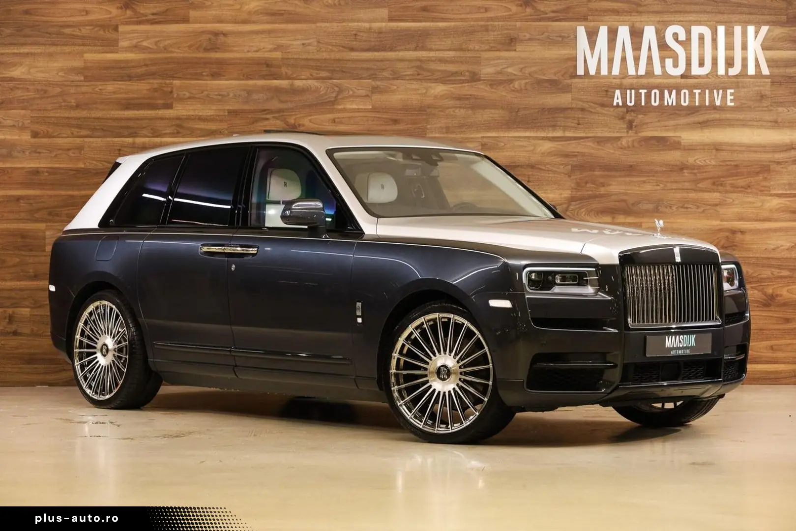 ROLLS ROYCE Cullinan 6.75 V12 Two-Tone Massage Pano Bespoke