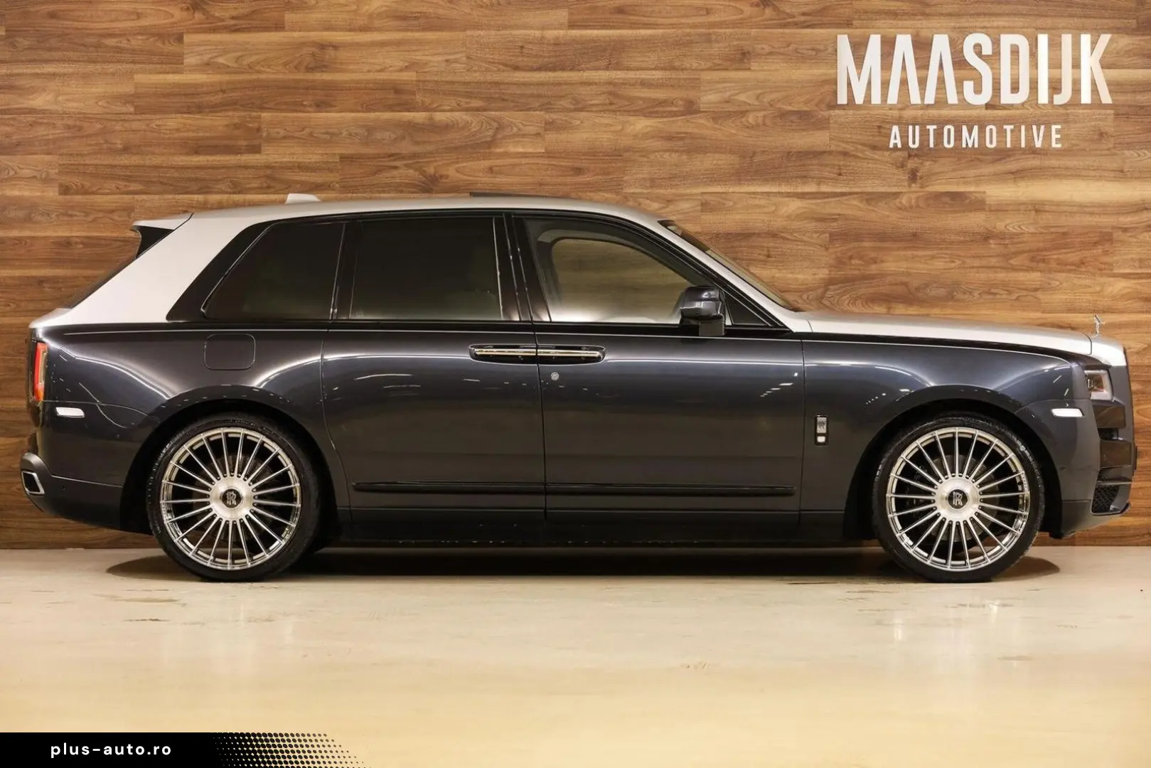 ROLLS ROYCE Cullinan 6.75 V12 Two-Tone Massage Pano Bespoke