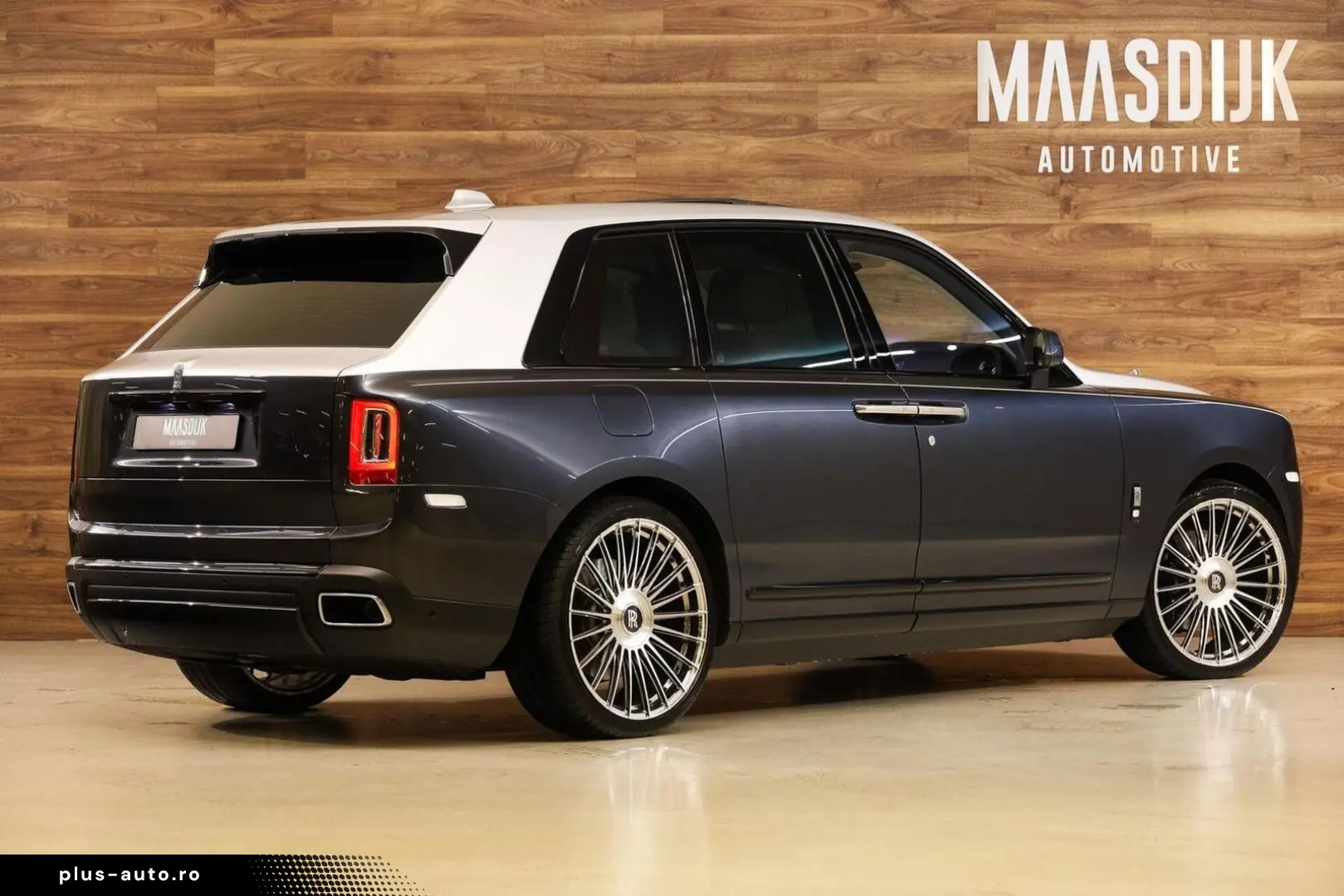 ROLLS ROYCE Cullinan 6.75 V12 Two-Tone Massage Pano Bespoke