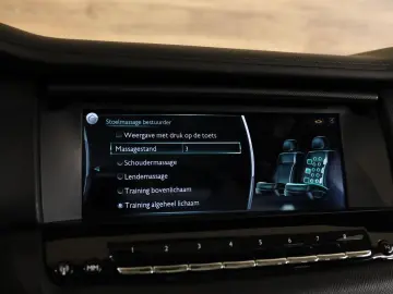 ROLLS ROYCE Cullinan 6.75 V12 Two-Tone Massage Pano Bespoke