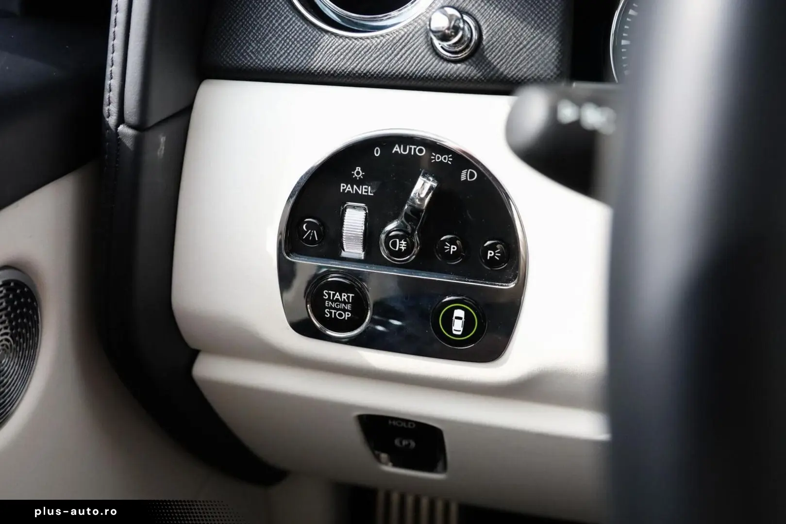 ROLLS ROYCE Cullinan 6.75 V12 Two-Tone Massage Pano Bespoke