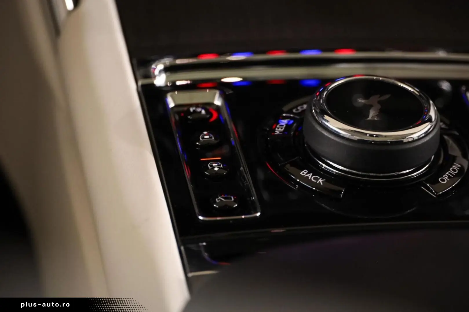 ROLLS ROYCE Cullinan 6.75 V12 Two-Tone Massage Pano Bespoke