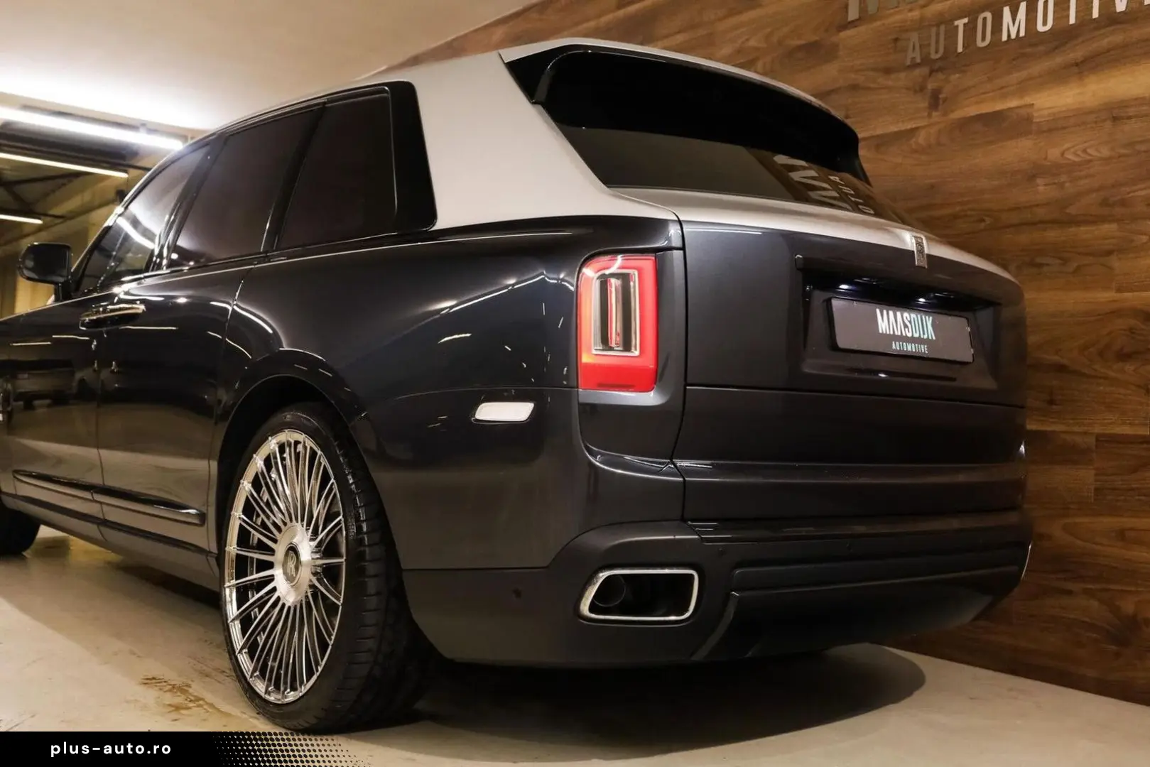 ROLLS ROYCE Cullinan 6.75 V12 Two-Tone Massage Pano Bespoke