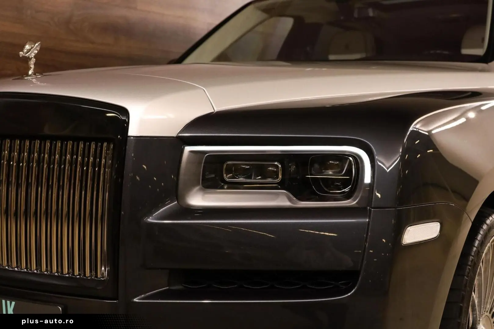 ROLLS ROYCE Cullinan 6.75 V12 Two-Tone Massage Pano Bespoke