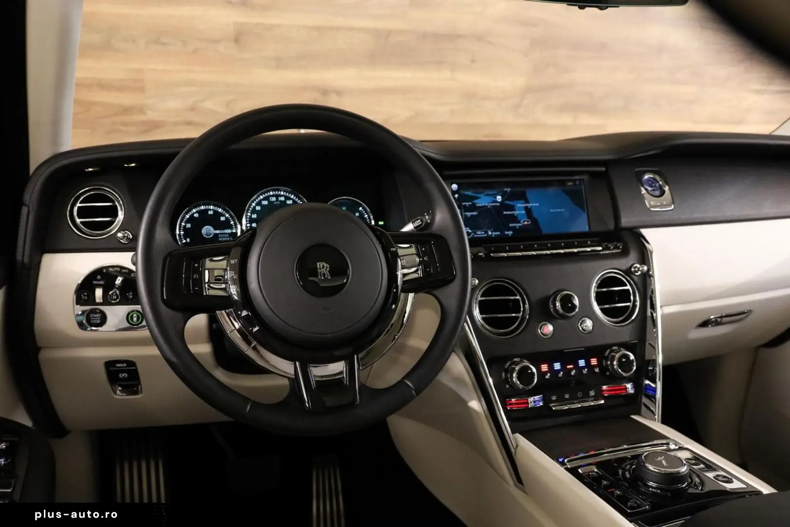 ROLLS ROYCE Cullinan 6.75 V12 Two-Tone Massage Pano Bespoke