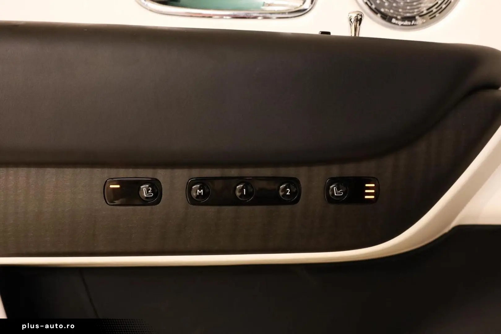 ROLLS ROYCE Cullinan 6.75 V12 Two-Tone Massage Pano Bespoke