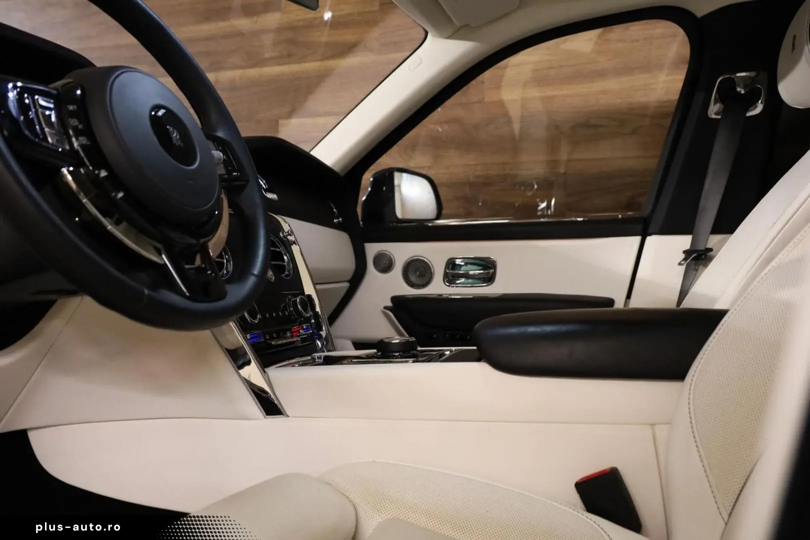 ROLLS ROYCE Cullinan 6.75 V12 Two-Tone Massage Pano Bespoke