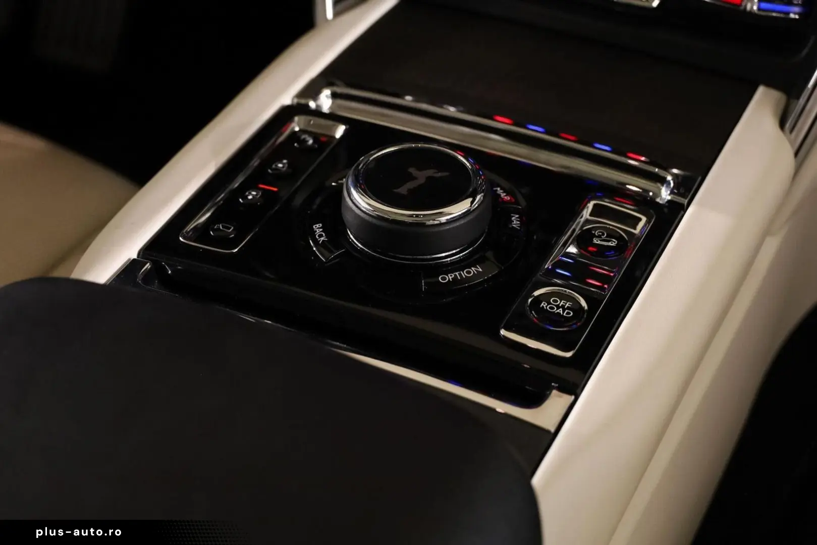 ROLLS ROYCE Cullinan 6.75 V12 Two-Tone Massage Pano Bespoke