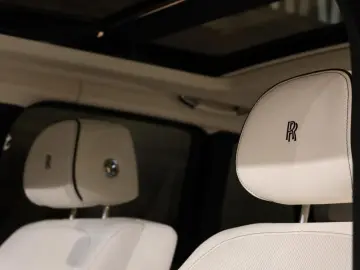 ROLLS ROYCE Cullinan 6.75 V12 Two-Tone Massage Pano Bespoke