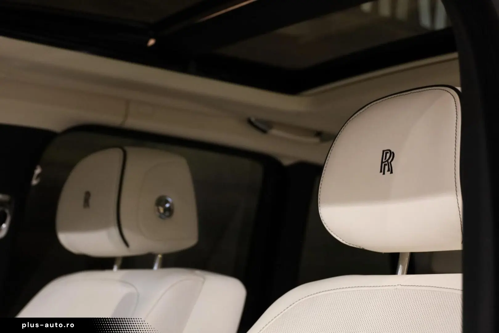 ROLLS ROYCE Cullinan 6.75 V12 Two-Tone Massage Pano Bespoke
