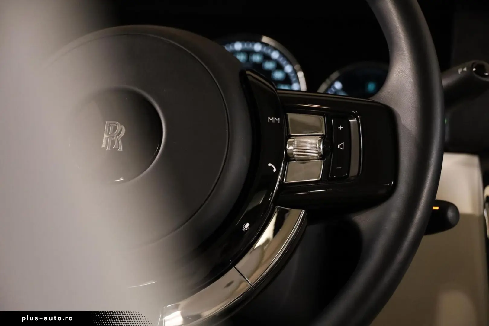 ROLLS ROYCE Cullinan 6.75 V12 Two-Tone Massage Pano Bespoke