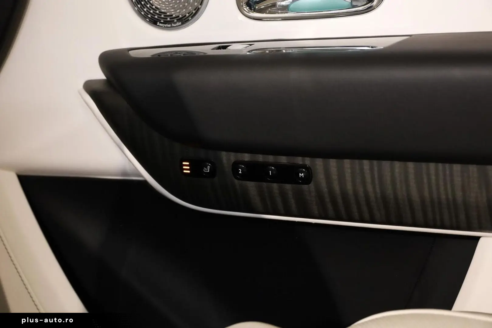 ROLLS ROYCE Cullinan 6.75 V12 Two-Tone Massage Pano Bespoke