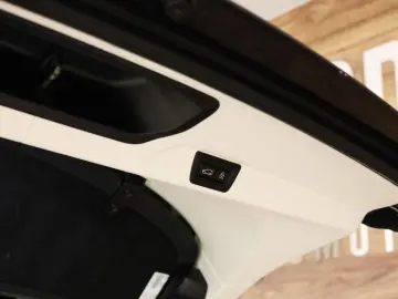 ROLLS ROYCE Cullinan 6.75 V12 Two-Tone Massage Pano Bespoke