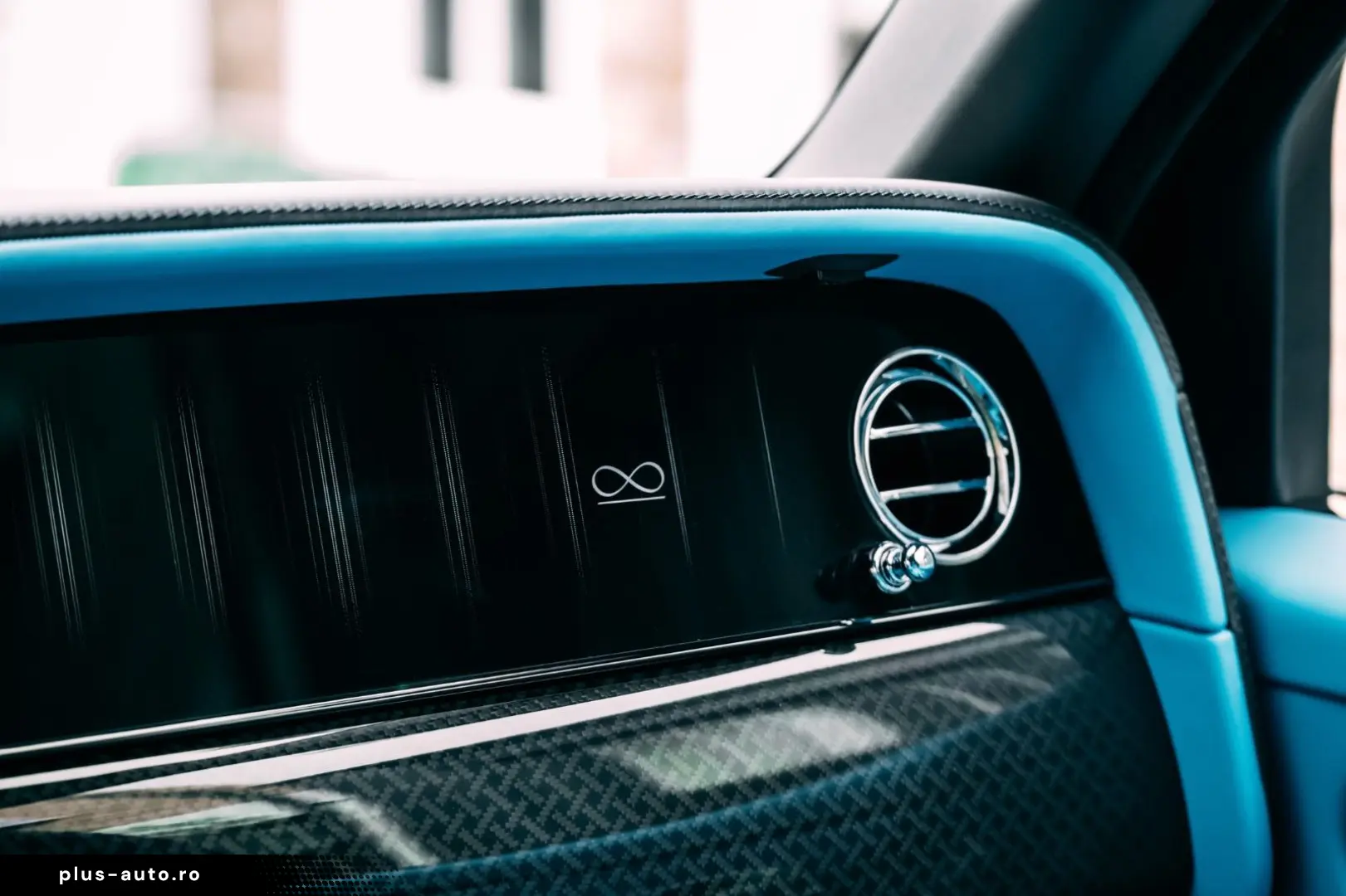 ROLLS ROYCE Cullinan Black Badge   4 Seat