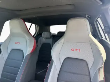 VW Golf GTI Clubsport 2.0 TSI DSG Rückfahrk. ACC SH