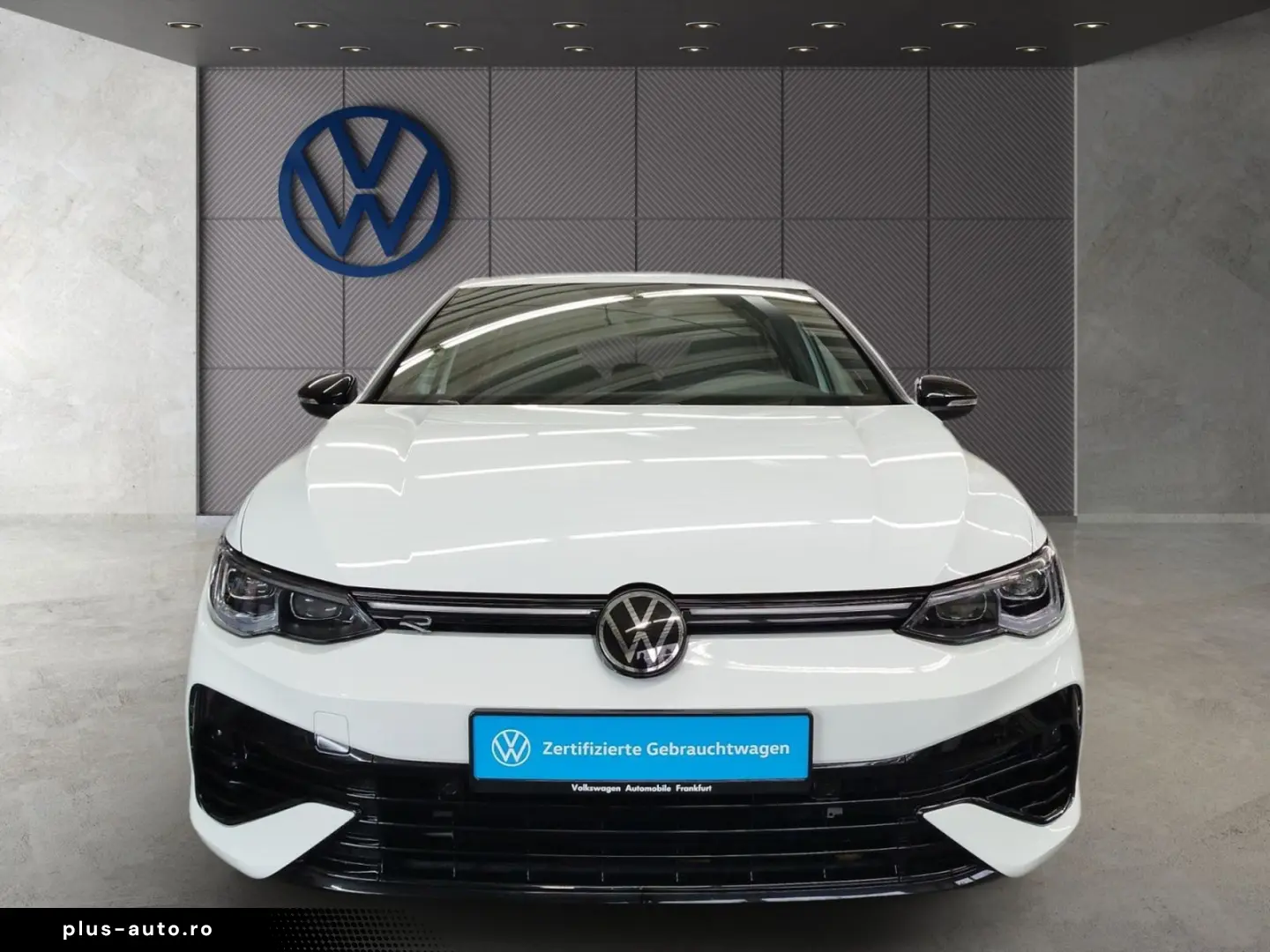 VW Golf VIII 2.0 TSI DSG 4M. R Akrapovic Black Style
