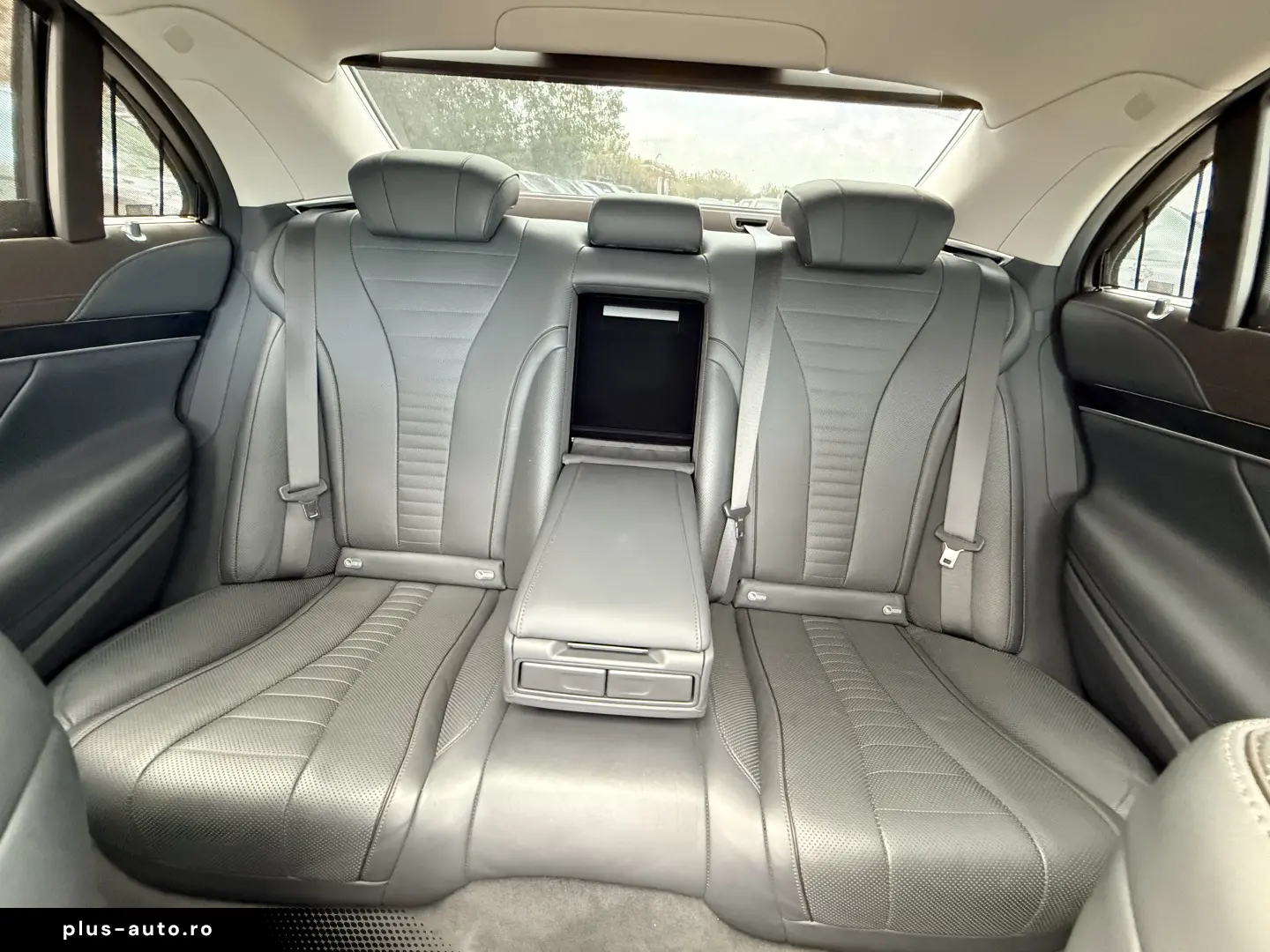 S 560   cu 49000km