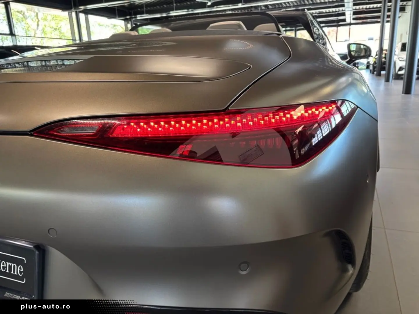 MERCEDES-BENZ AMG SL 63 4M