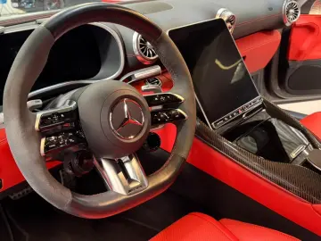 MERCEDES-BENZ SL 63 AMG 4Matic