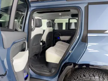 LAND ROVER DEFENDER 110 D300 HSE X-DYNAMIC 3.0 Diesel