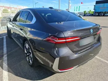 BMW 550e xDrive