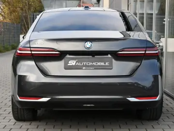 BMW 550e xDrive