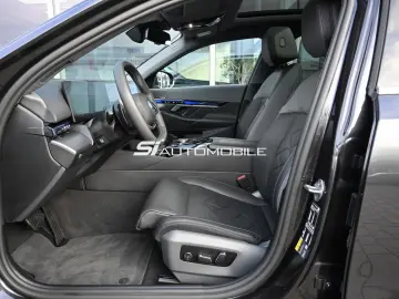 BMW 550e xDrive