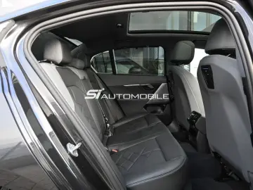 BMW 550e xDrive