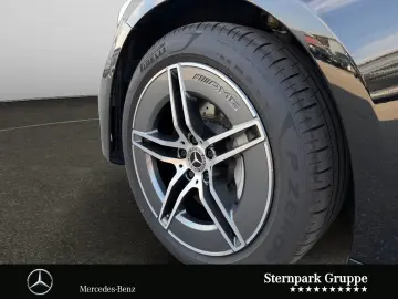 MERCEDES-BENZ E 300 de AMG