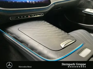 MERCEDES-BENZ E 300 e